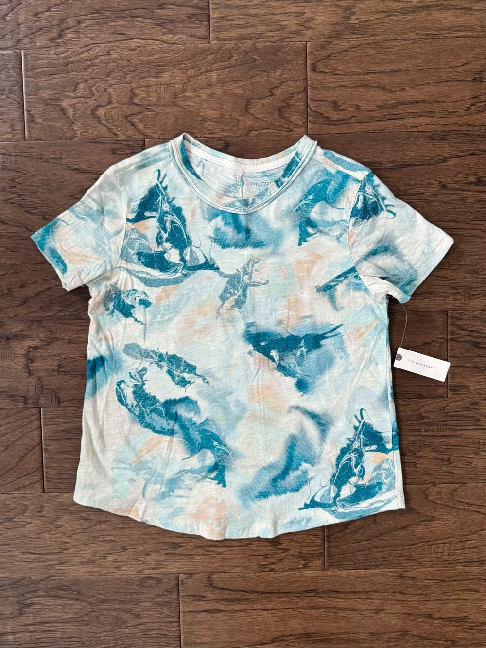 NWT Pilcro Bennie Cotton Slim Printed Crew
Neck Tee Blue Motif